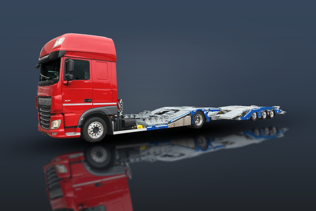TruckLiner EVO Frontansicht, Bühne eingefahren