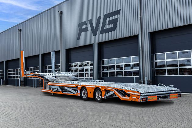 Heckansicht TA30-B3, Bühne eingefahren