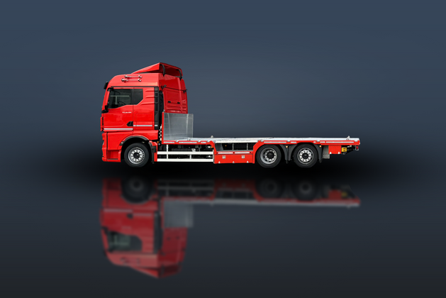 AgrarLiner Pro Seitenansicht, Bühne eingefahren