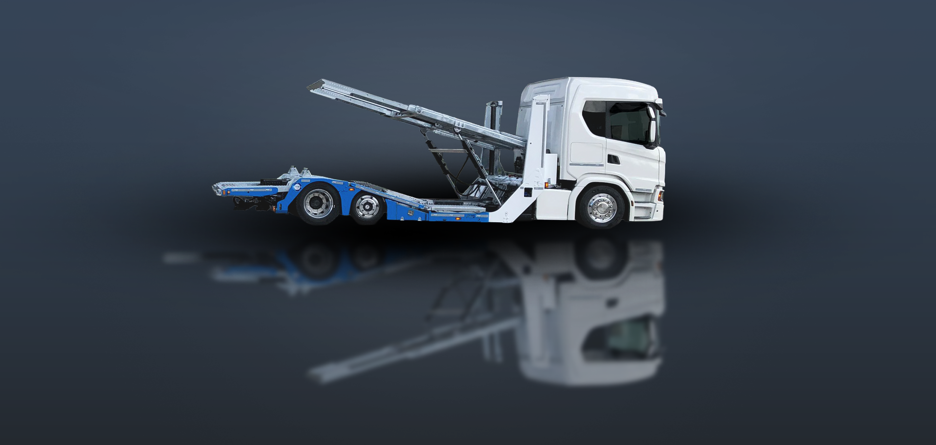 TruckLiner HighPro Seitenansicht, Bühne ausgefahren