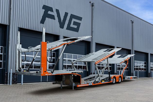 Frontansicht TA30-B3, Bühne ausgefahren