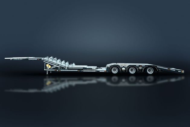 FlexLiner TA36-B1 Seitenansicht, Bühne eingefahren