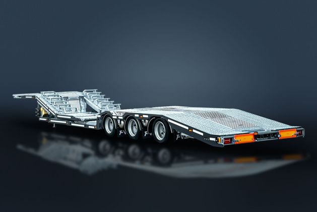 FlexLiner TA36-B1 Heckansicht, Bühne eingefahren