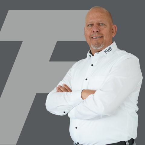 Profilbild Michael Falk, Leitung Vertrieb / Fahrertrainer